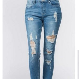 American Bazi 2X plus size jeans distressed
